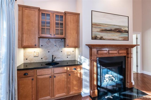 989 Hanna Bend Court, Manchester, MO 63021