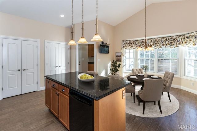 989 Hanna Bend Court, Manchester, MO 63021