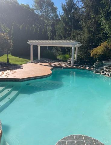 7087 Bridgetown Road, Green Twp, OH 45248