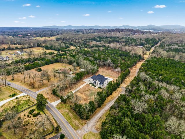 2085 Kidd Rd, Nolensville, TN 37135