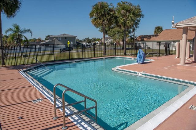 4865 KINGSTON CIRCLE, Kissimmee, FL 34746