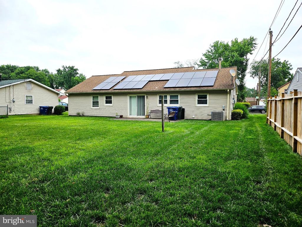 29 NORTHAMPTON DR, Willingboro, NJ 08046