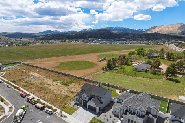 13334 S HENNING CIR, Herriman, UT 84096