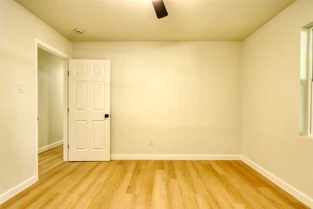 729 Oakwood Avenue, Hurst, TX 76053