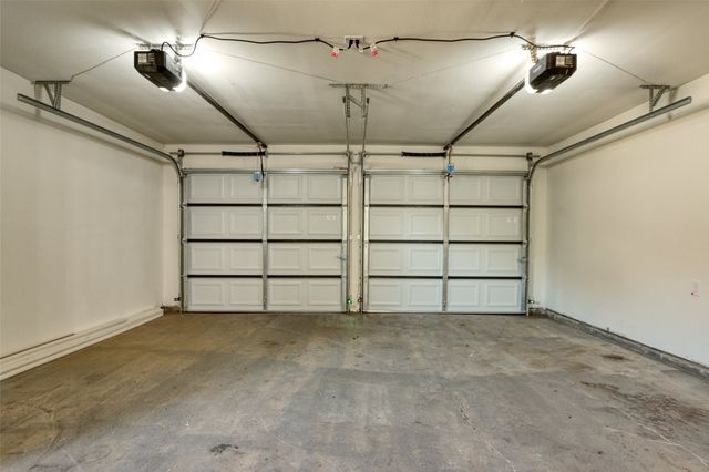 729 Oakwood Avenue, Hurst, TX 76053