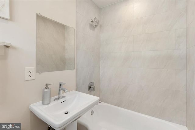 3254 GUNSTON RD, Alexandria, VA 22302