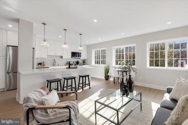 3254 GUNSTON RD, Alexandria, VA 22302