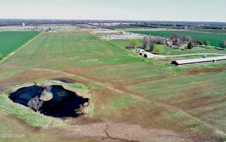 11184 Kafir Road, Carthage, MO 64836
