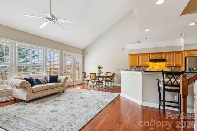 10826 Rogalla Drive, Charlotte, NC 28277