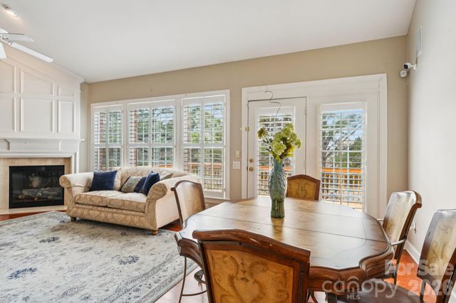 10826 Rogalla Drive, Charlotte, NC 28277