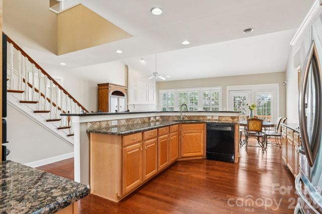 10826 Rogalla Drive, Charlotte, NC 28277