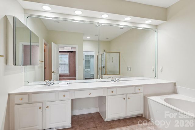 10826 Rogalla Drive, Charlotte, NC 28277