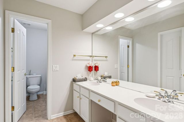 10826 Rogalla Drive, Charlotte, NC 28277