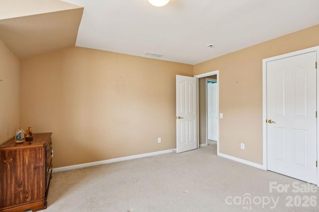 10826 Rogalla Drive, Charlotte, NC 28277