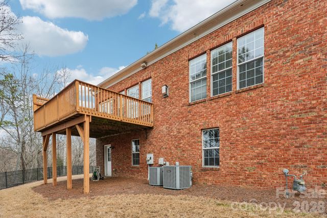 10826 Rogalla Drive, Charlotte, NC 28277