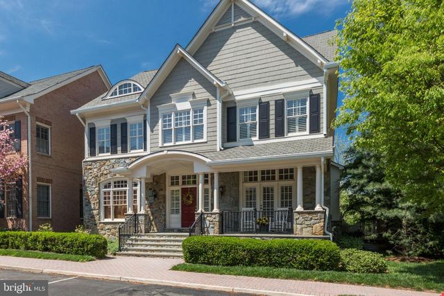 7212 FARM MEADOW CT, Mclean, VA 22101