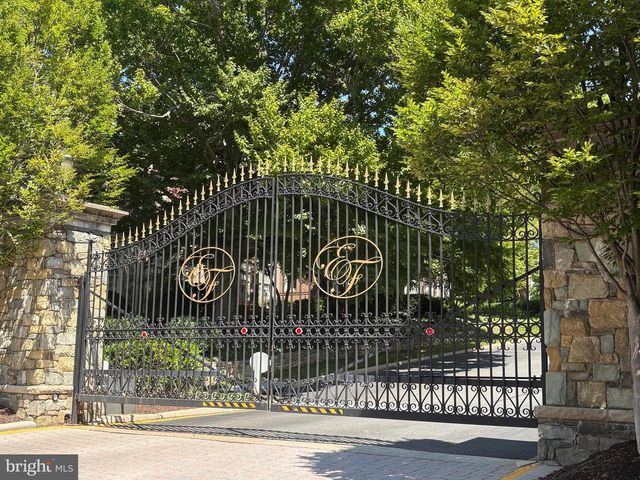 7212 FARM MEADOW CT, Mclean, VA 22101