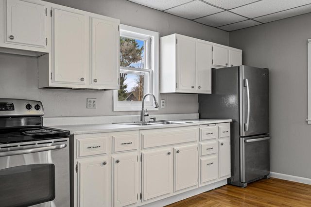 411 1st AVENUE E, Holmen, WI 54636