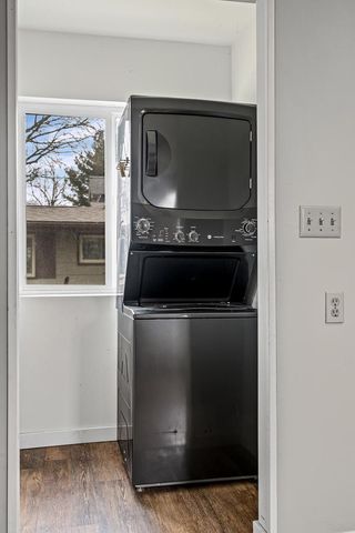 411 1st AVENUE E, Holmen, WI 54636