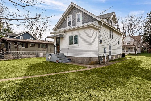 411 1st AVENUE E, Holmen, WI 54636