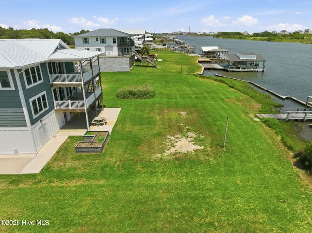 101 Grant Street, Sneads Ferry, NC 28460
