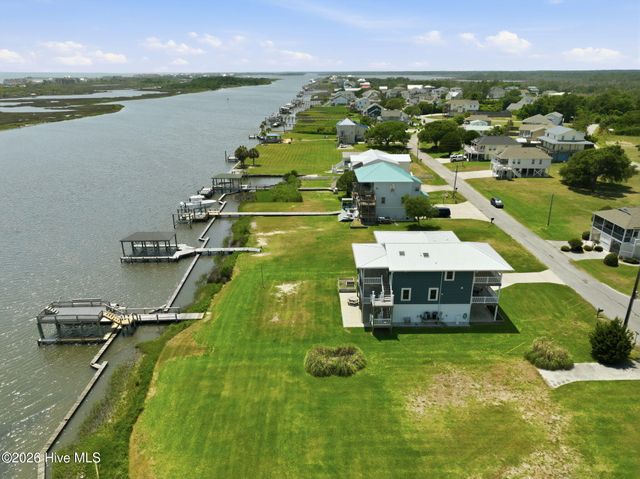 101 Grant Street, Sneads Ferry, NC 28460