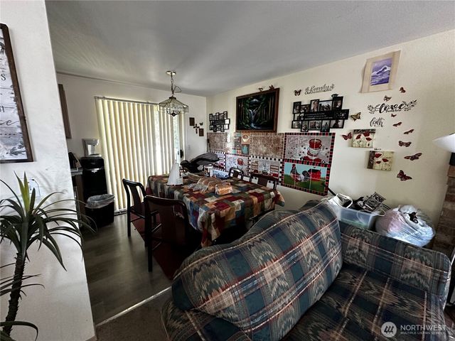 7421 114th Street E, Puyallup, WA 98373
