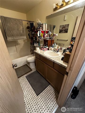 7421 114th Street E, Puyallup, WA 98373