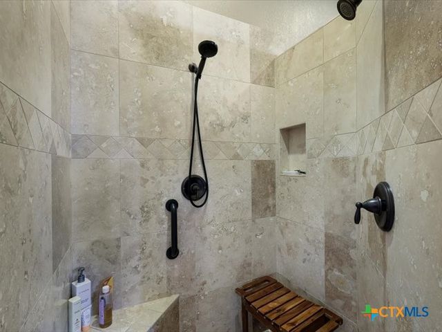 2726 Royalwood Drive, New Braunfels, TX 78132