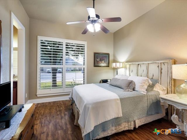 2726 Royalwood Drive, New Braunfels, TX 78132