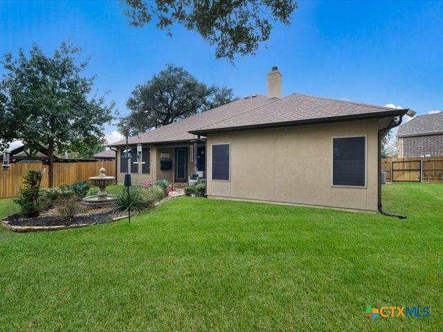 2726 Royalwood Drive, New Braunfels, TX 78132