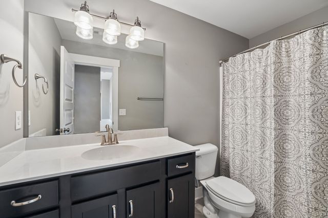 401 Larkhill Ln, Nolensville, TN 37135