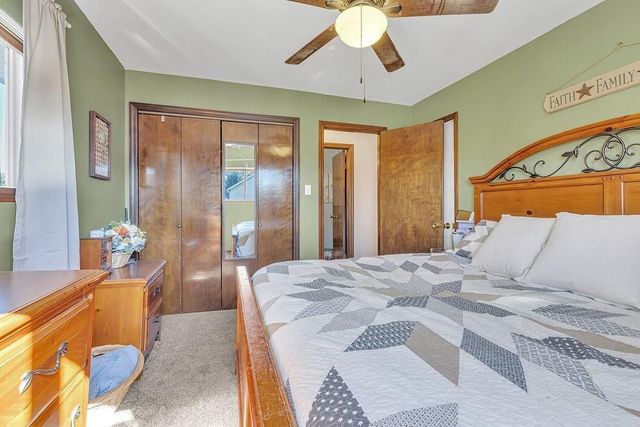 6437 Tuscarawas Rd, Ohioville, PA 15059