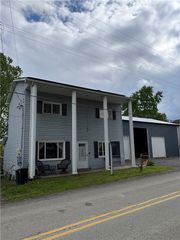 6437 Tuscarawas Rd, Ohioville, PA 15059