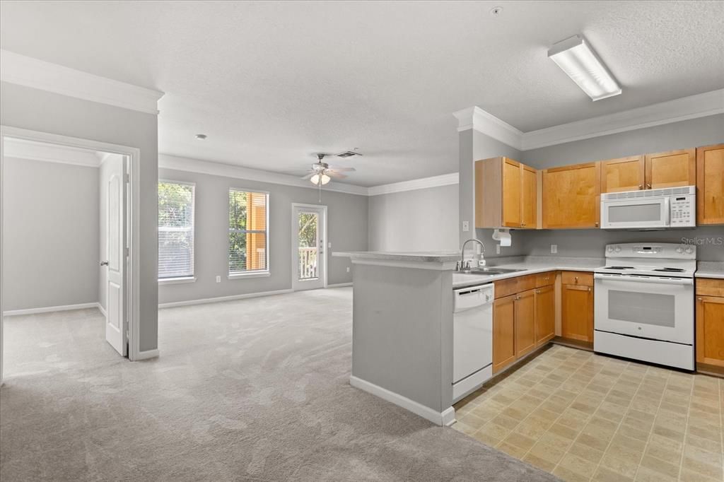 Image 3 of property listing at 8842 VILLA VIEW CIRCLE 207, Orlando, FL 32821
