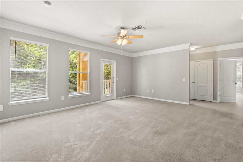 Image 4 of property listing at 8842 VILLA VIEW CIRCLE 207, Orlando, FL 32821