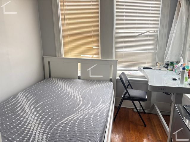 6 Bayard St 1, Boston, MA 02134