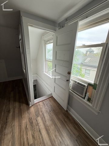 6 Bayard St 1, Boston, MA 02134