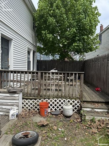 6 Bayard St 1, Boston, MA 02134