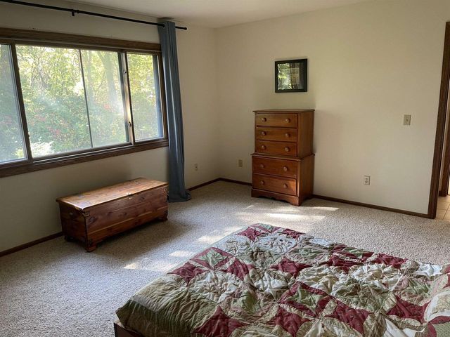5933 Forest Lane, Fitchburg, WI 53711