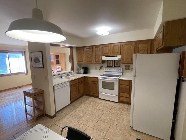 5933 Forest Lane, Fitchburg, WI 53711