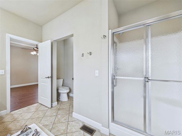 26 Woodcrest Drive, Bethalto, IL 62010