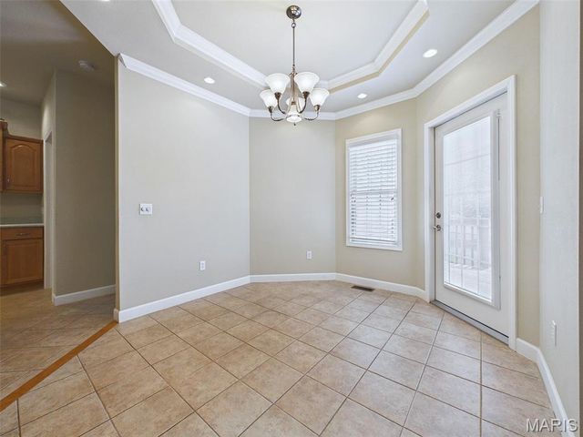 26 Woodcrest Drive, Bethalto, IL 62010