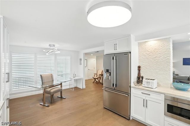 9517 Gulf Shore DR 401, Naples, FL 34108