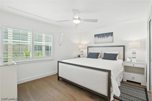 9517 Gulf Shore DR 401, Naples, FL 34108