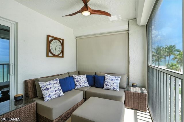 9517 Gulf Shore DR 401, Naples, FL 34108
