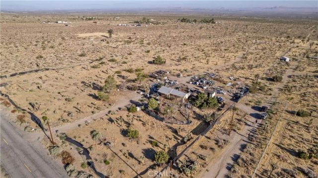 20649 E Avenue Y, Llano, CA 93544