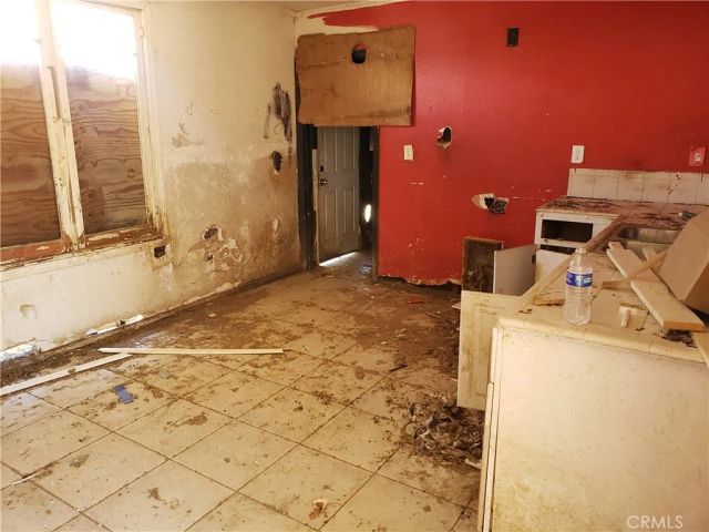 20649 E Avenue Y, Llano, CA 93544
