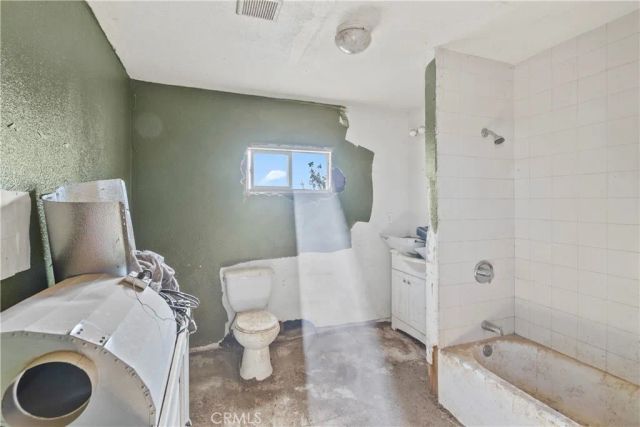 20649 E Avenue Y, Llano, CA 93544