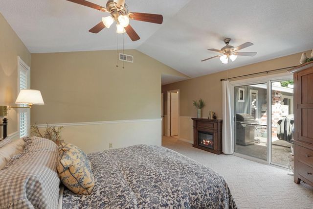 430 Flower Dr, Folsom, CA 95630